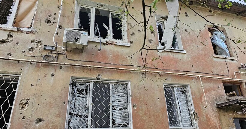 Росіяни за добу майже 100 разів обстріляли Херсонщину: п'ятеро осіб постраждали